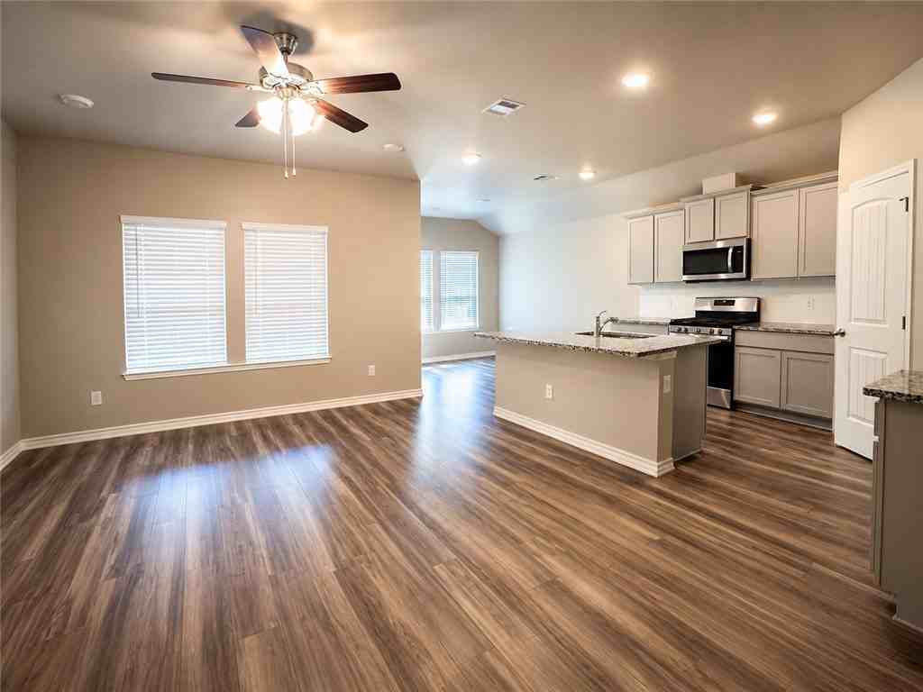 1417 Maverick Rd - Photo 3 of 14