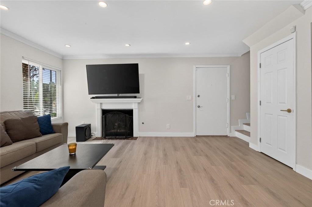 10475 Newhome Ave - Photo 2 of 14