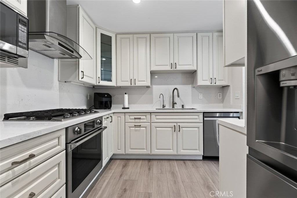 10475 Newhome Ave - Photo 4 of 14
