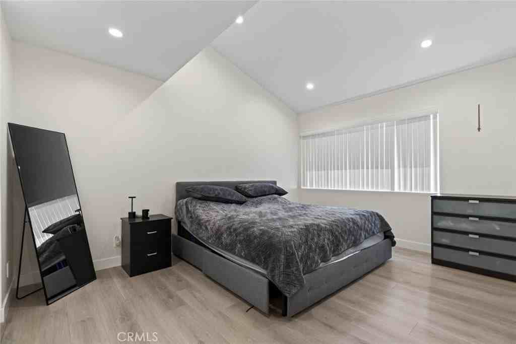 10475 Newhome Ave - Photo 6 of 14