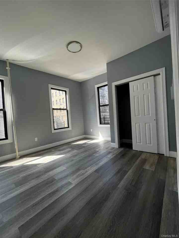 3294 Hull Ave ##3 - Photo 4 of 6