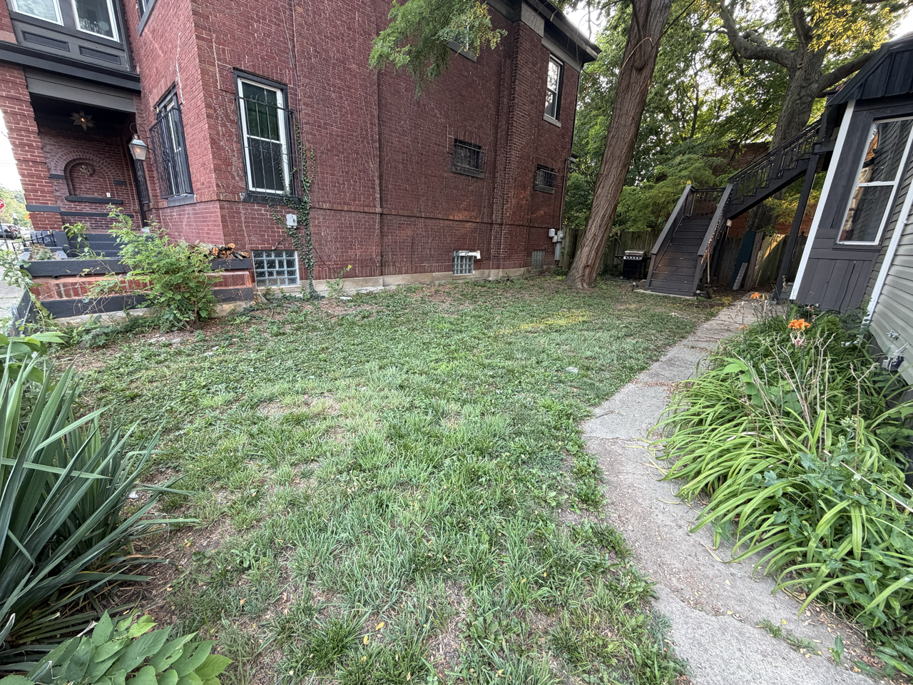 47 S Monroe Ave #49 - Photo 4 of 17