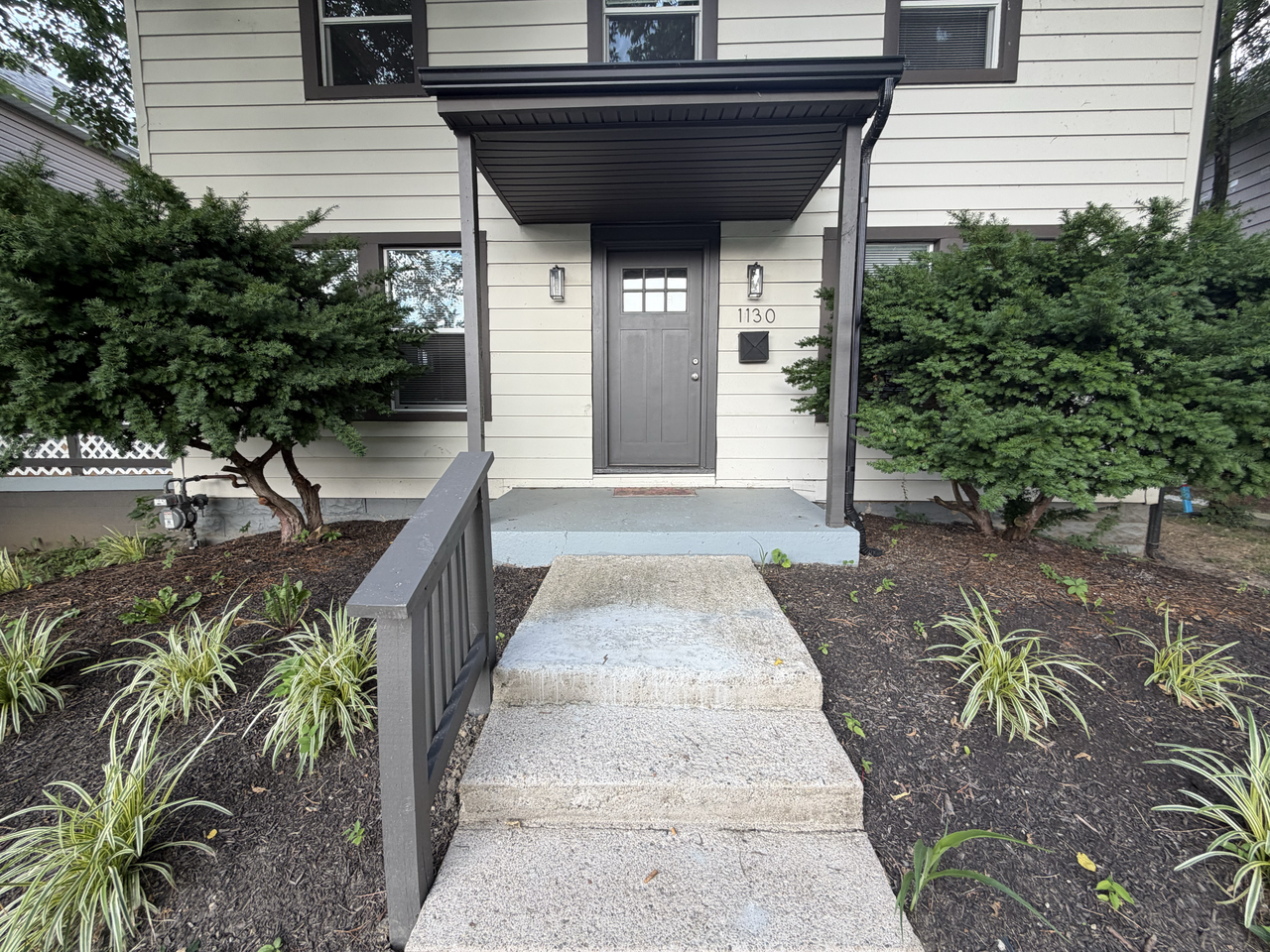 1130 Wilson Ave - Photo 3 of 24