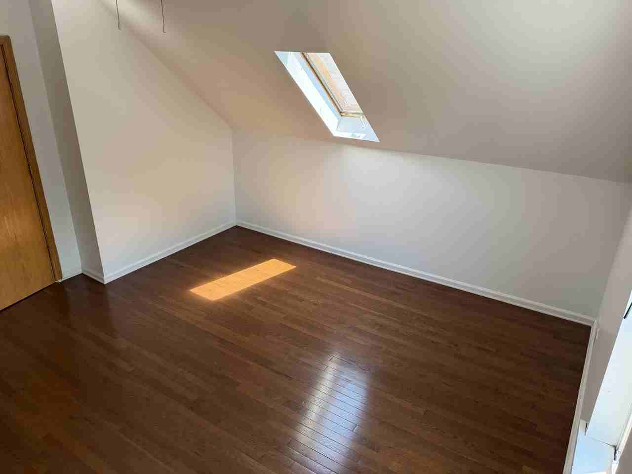 1620 W Beach Ave #A3 - Photo 4 of 8