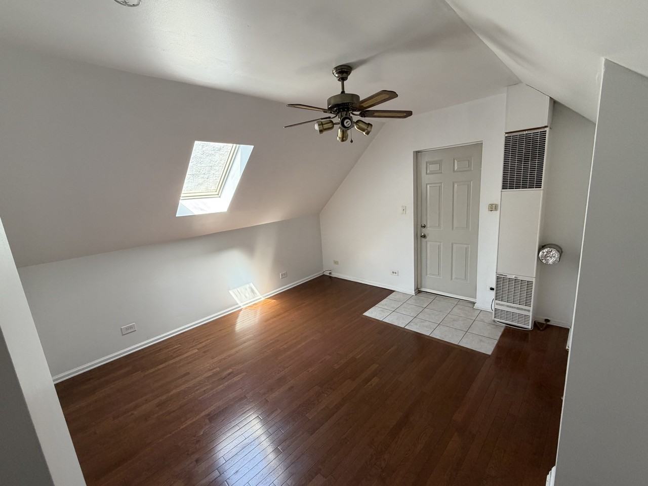 1620 W Beach Ave #A3 - Photo 7 of 8