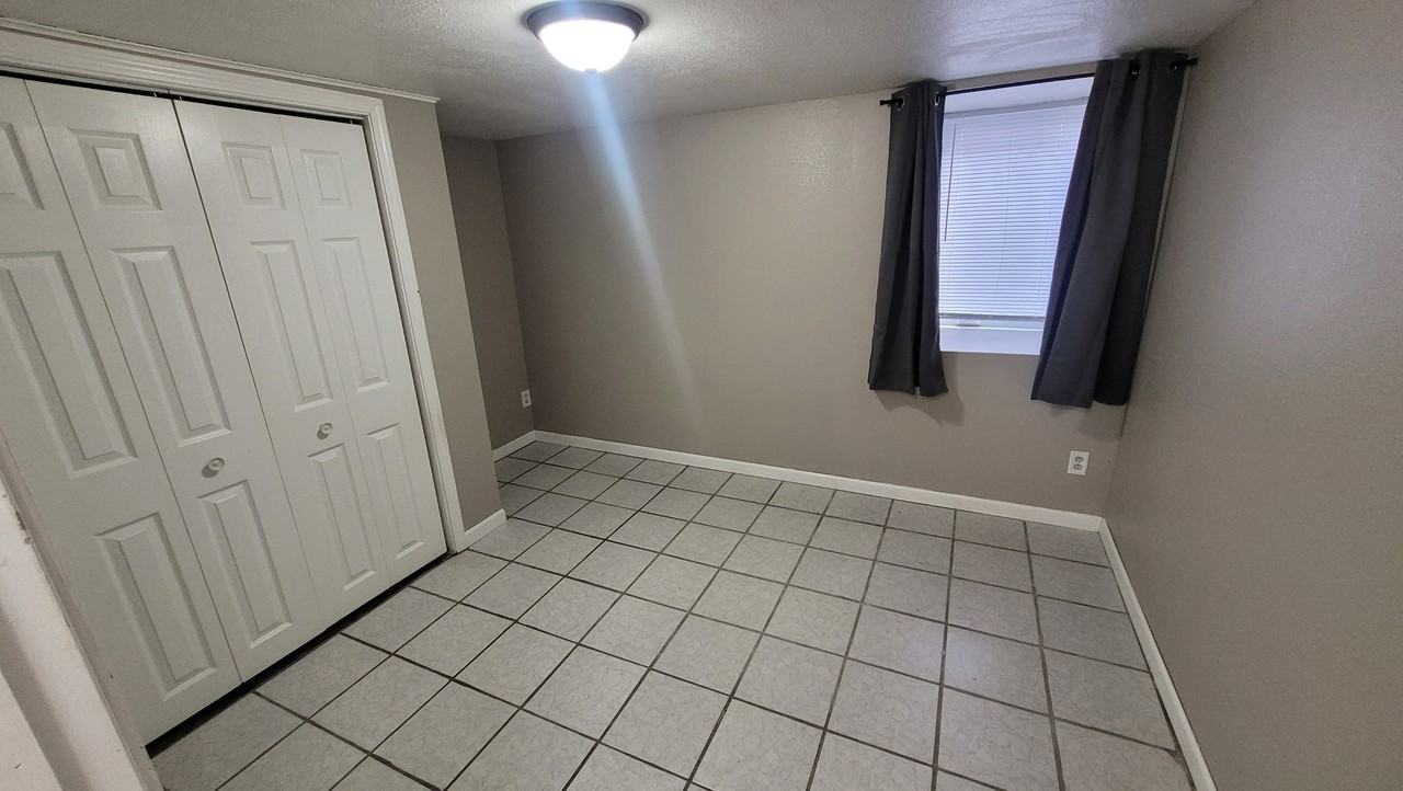 310 S 6th St #3 - Photo 6 of 10