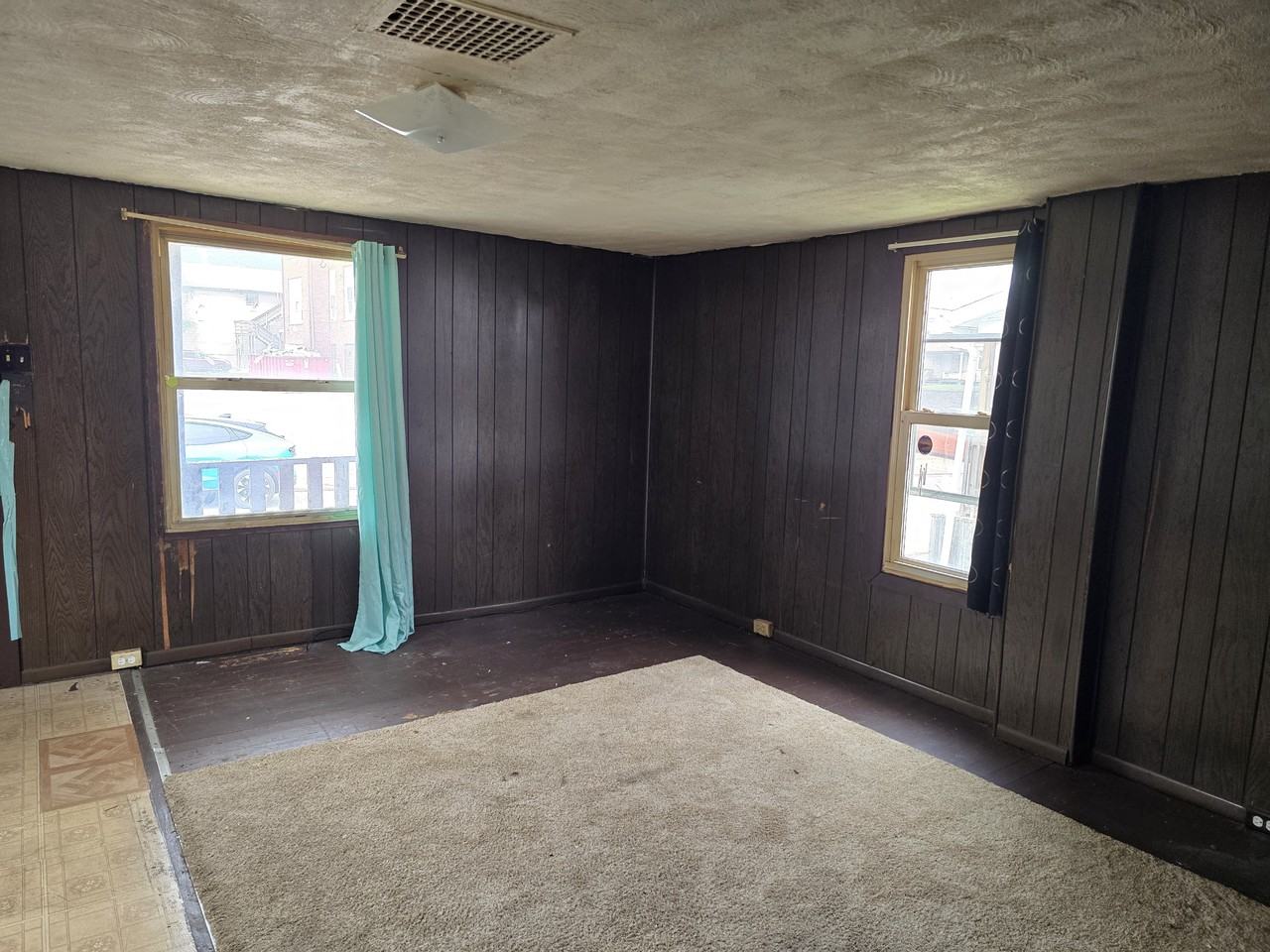 115 5th Ave - Photo 5 of 14