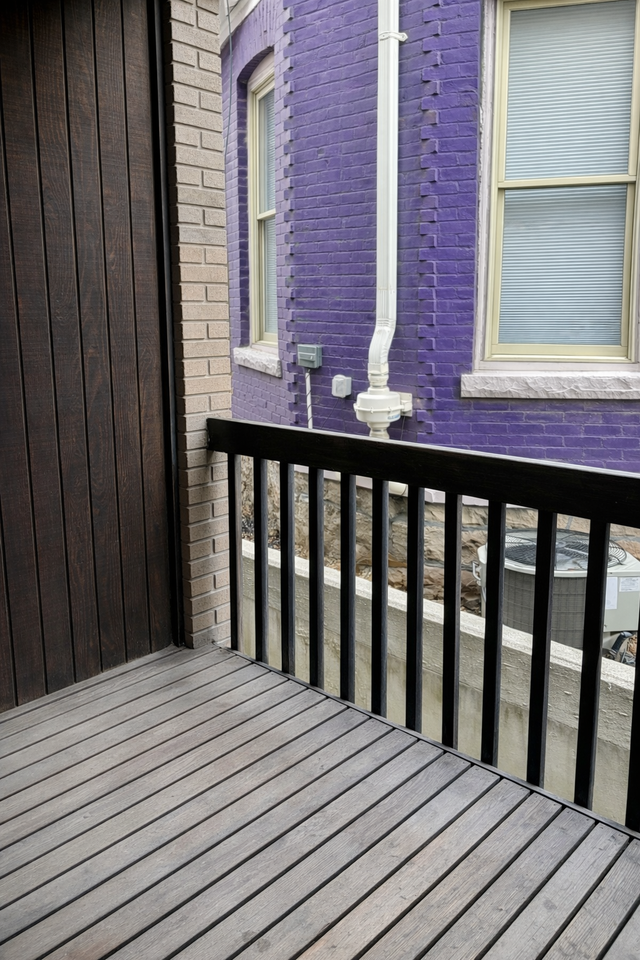918 E St #8 - Photo 3 of 17