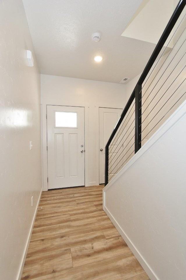 504 S Utah Ave #H - Photo 2 of 29