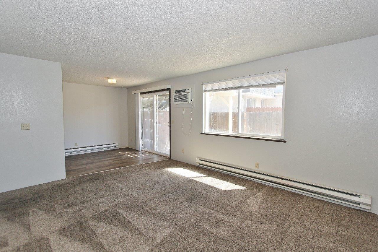 4833 W Targee St - Photo 6 of 27