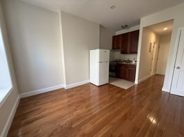featured image of 2532 Broadway #21