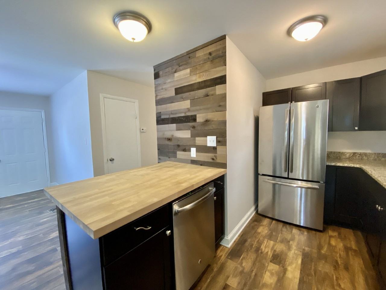 1108 Ridgewood Dr - Photo 5 of 14