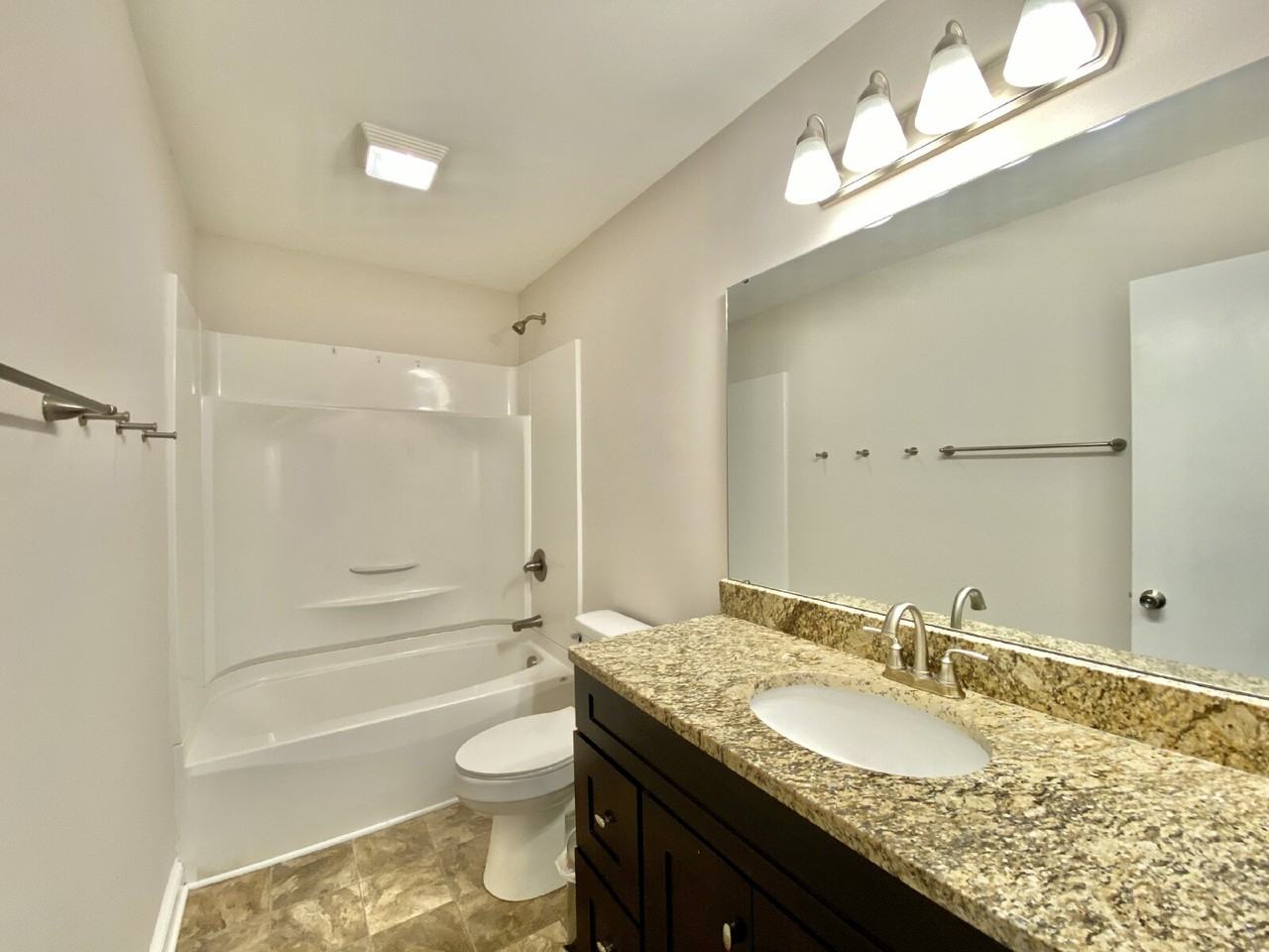 1108 Ridgewood Dr - Photo 7 of 14