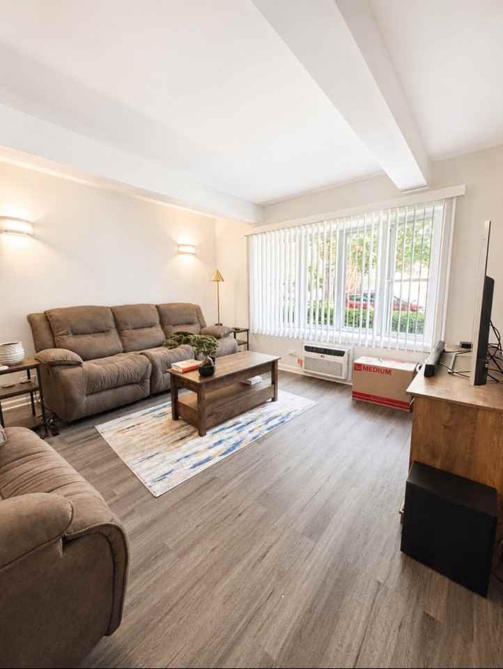 30 S Spring Ave #105 - Photo 2 of 6