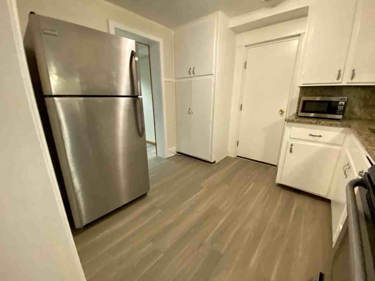 1452 N Marion St - Photo 3 of 34