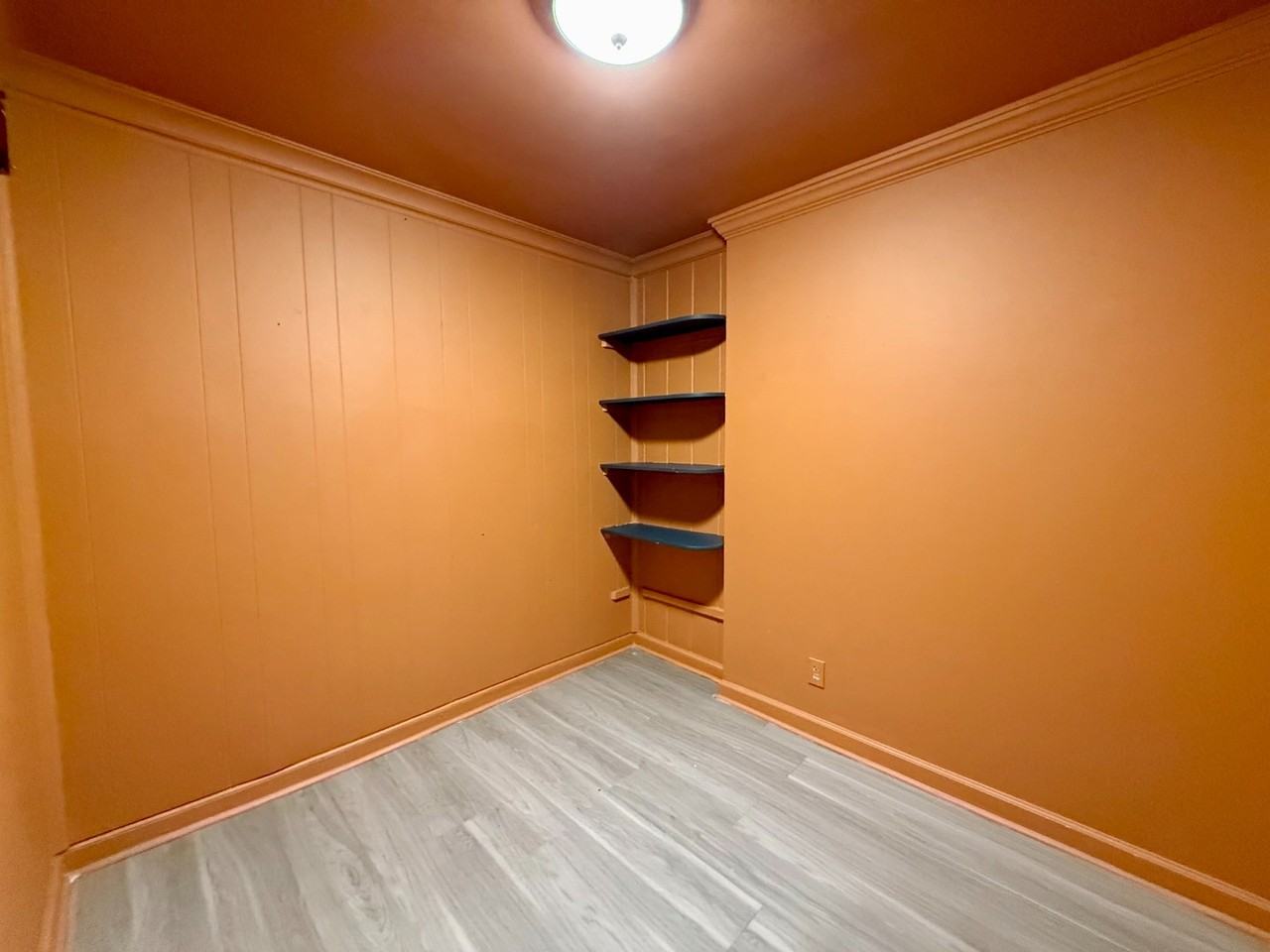 1452 N Marion St - Photo 7 of 34