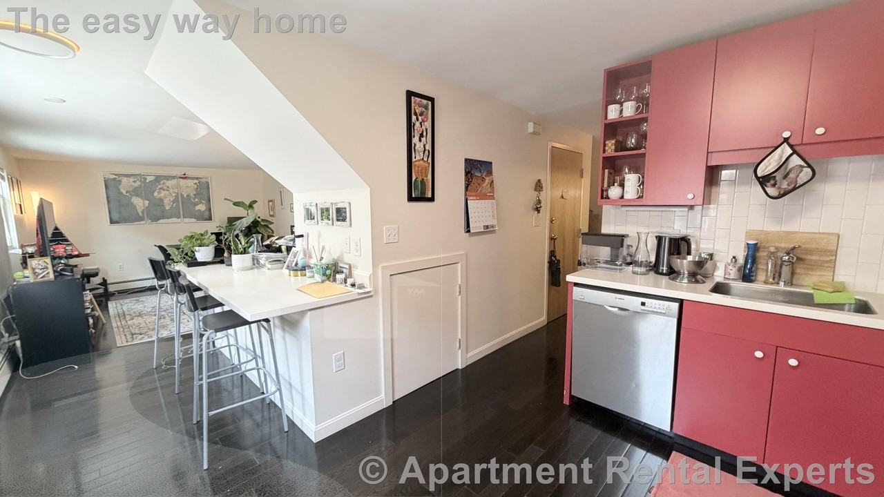 3 Jefferson St #2 - Photo 2 of 13