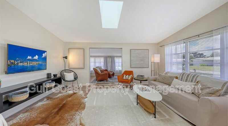 2551 Waneta Dr - Photo 7 of 35