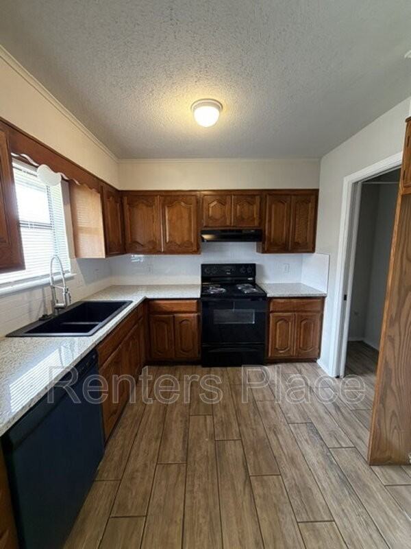 1548 E 74th St - Photo 2 of 19