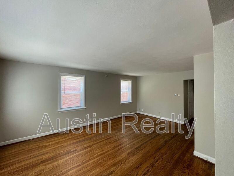 7215 Amherst Ave #7215AMHERS - Photo 5 of 8