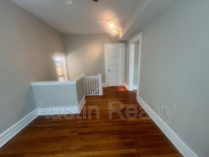 3901 Hartford St #2F - Photo 4 of 16