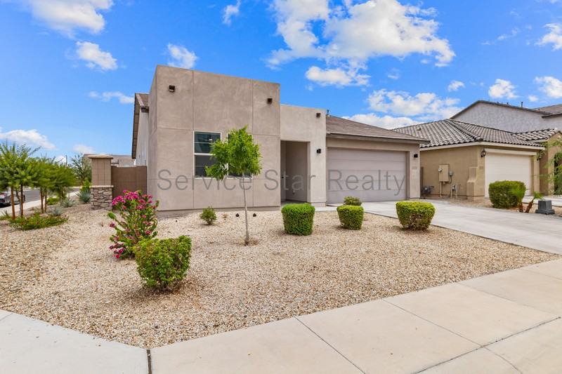 4238 W Nora Dr - Photo 2 of 25