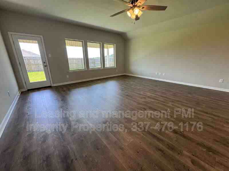 3202 Haven Lake Dr - Photo 2 of 22