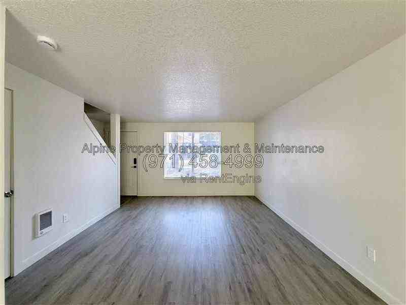 13556 Jason Lee Dr - Photo 3 of 10