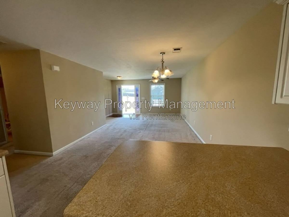 6107 Village W Lane - Photo 4 of 10