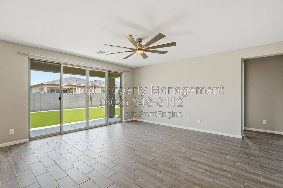 5635 W Hayduk Rd - Photo 7 of 10