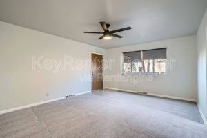 featured image of 922 Newton St