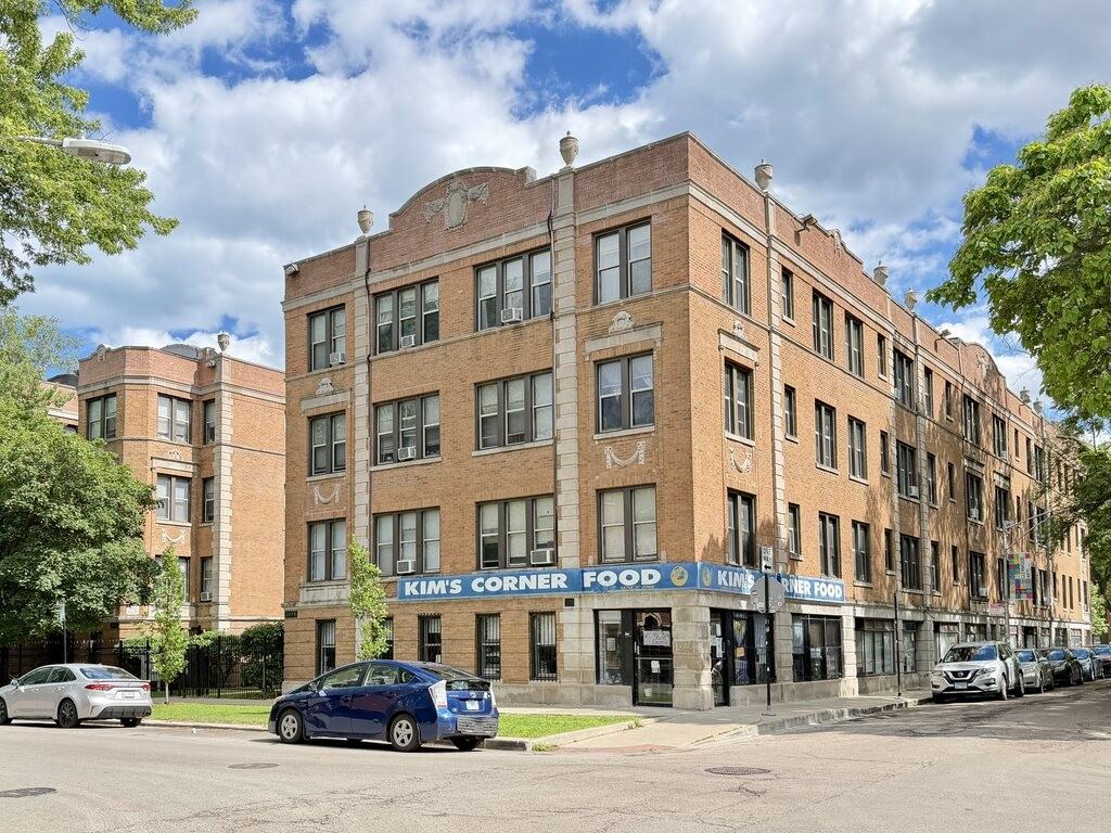 1371 W Estes Ave #2F