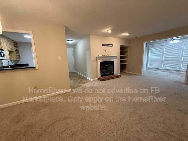 10116 Oakton Terrace Rd - Photo 4 of 12