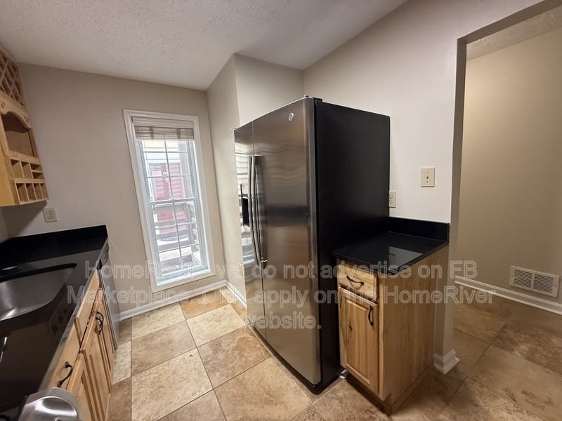 10116 Oakton Terrace Rd - Photo 7 of 12