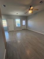 featured image of 909 E Church St