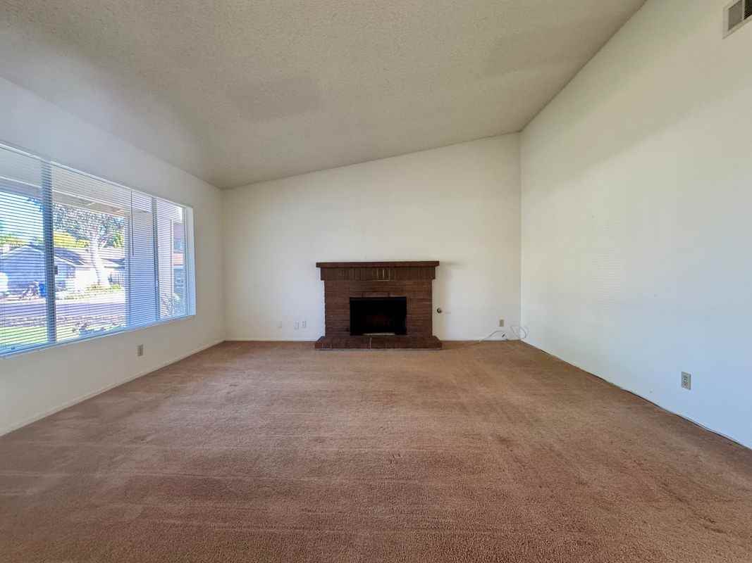 793 Tioga Pl - Photo 5 of 18
