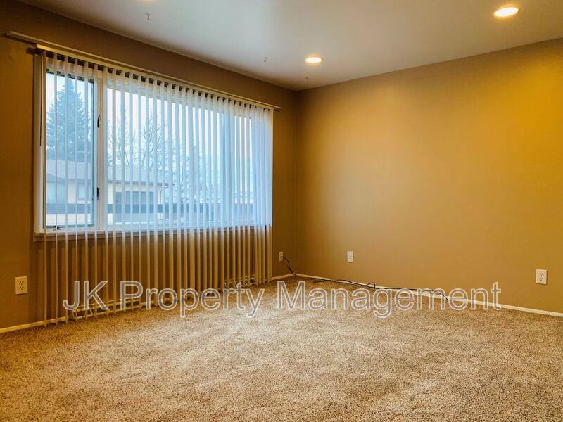 1300 14th Ave S - Photo 3 of 17