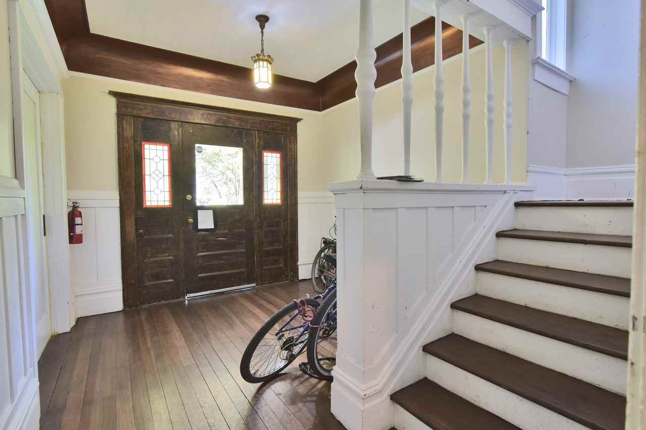 1517 Comox Street - Photo 17