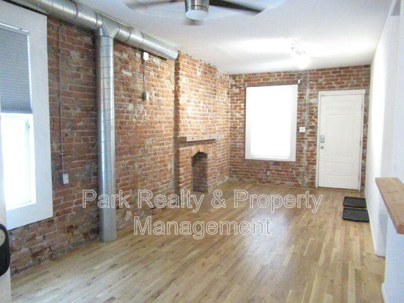 2738 N Downing St - Photo 3 of 11
