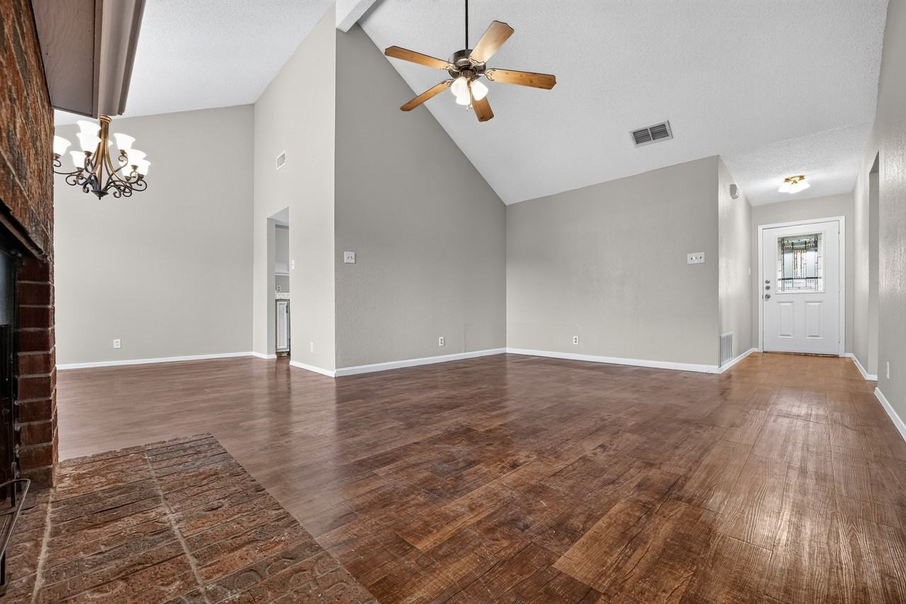 1509 Taron Dr - Photo 7 of 27