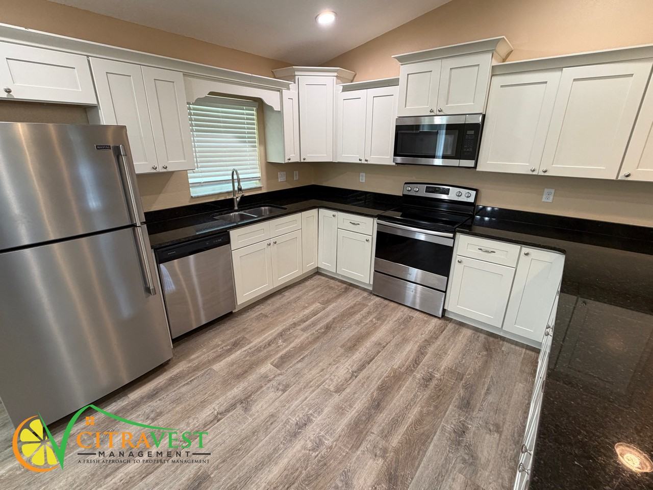 3368 W Talinum Pl - Photo 3 of 10