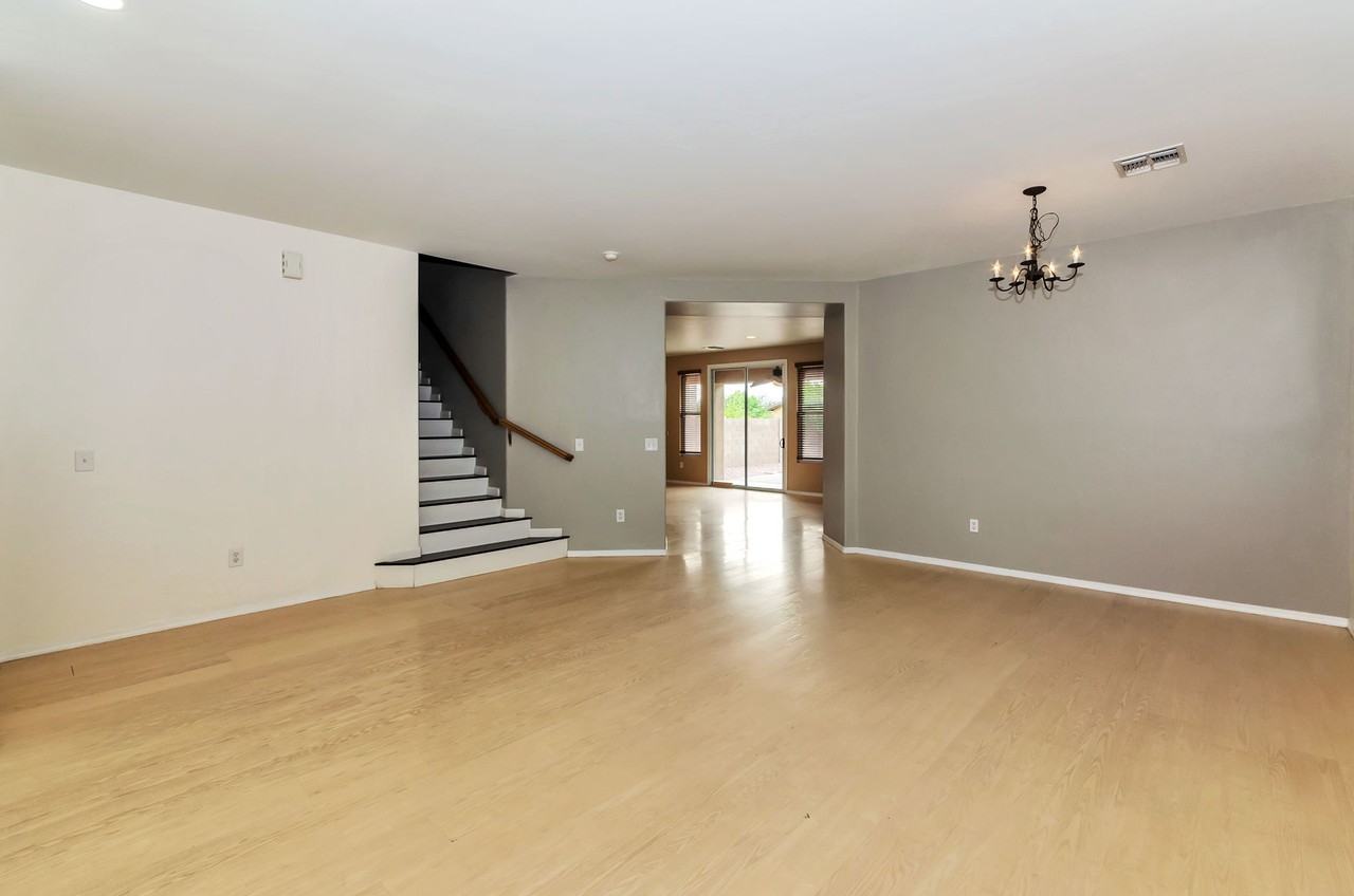 7004 S Catchfly Ct - Photo 3 of 32