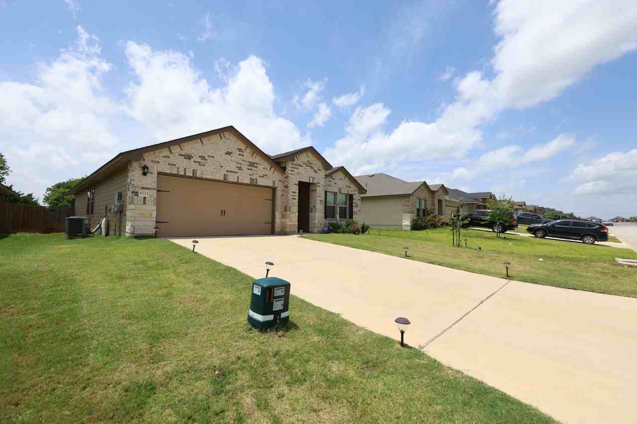 8721 Cantera Ridge Rd - Photo 3 of 22