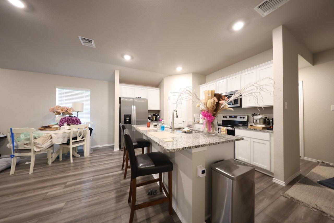 8721 Cantera Ridge Rd - Photo 4 of 22