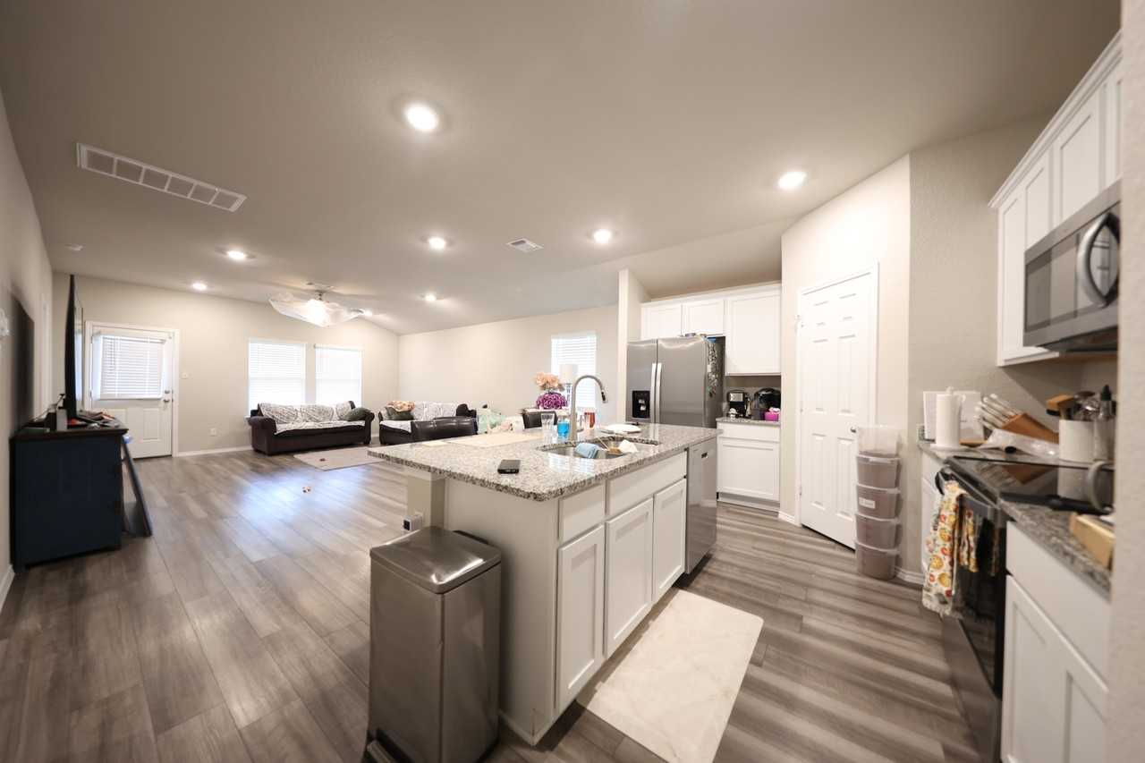 8721 Cantera Ridge Rd - Photo 6 of 22
