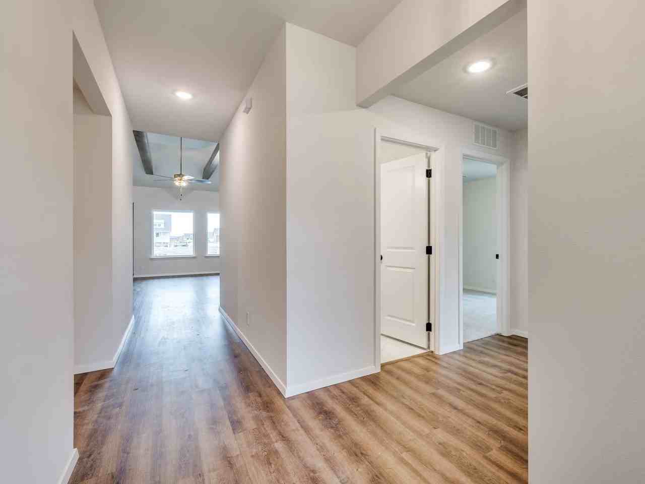 3422 E 153rd St S - Photo 2 of 26