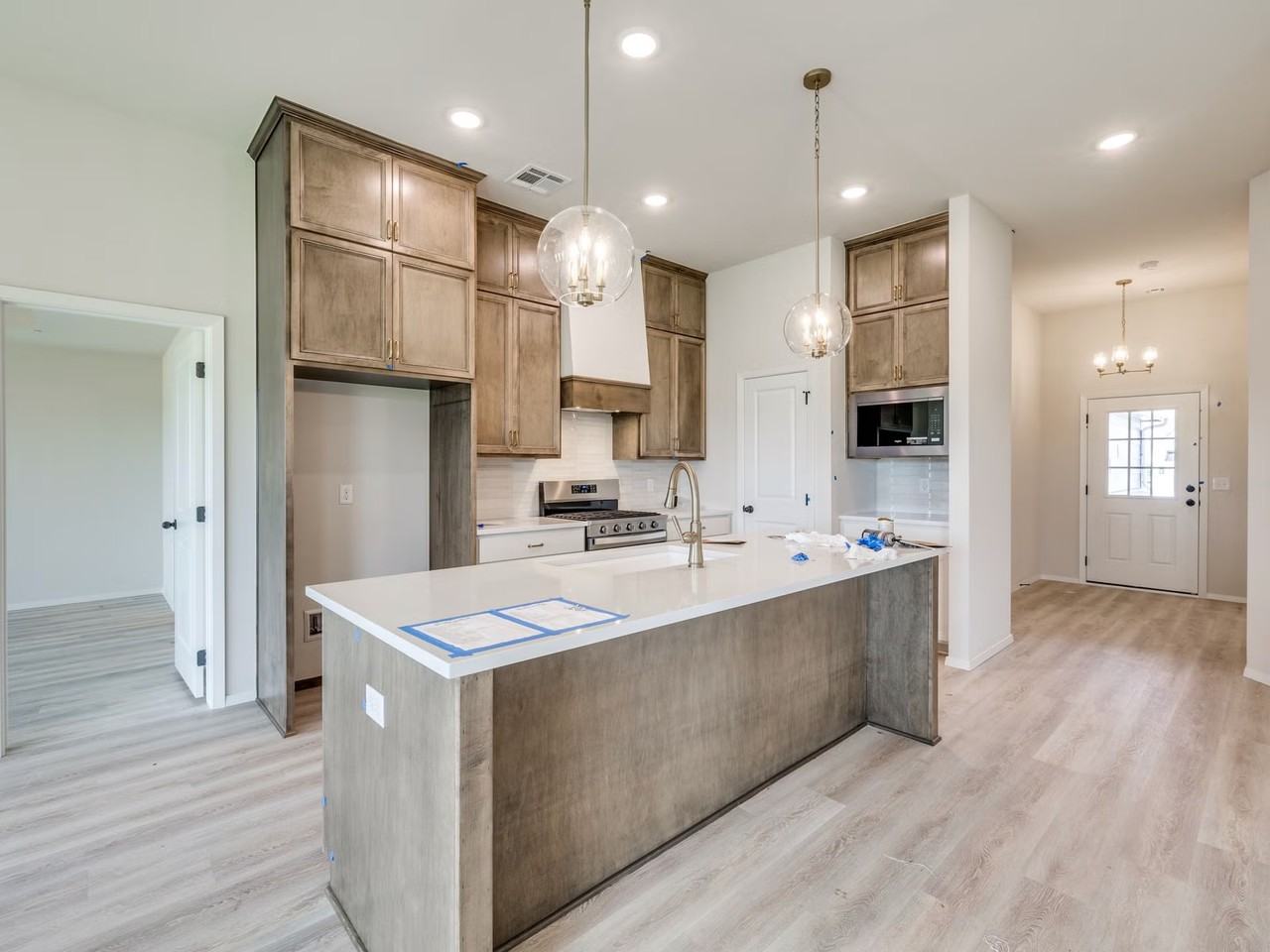 3462 E 153rd St S - Photo 2 of 25