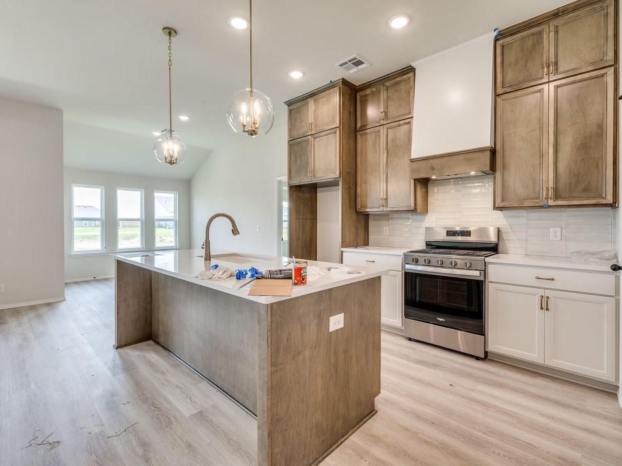 3462 E 153rd St S - Photo 3 of 25