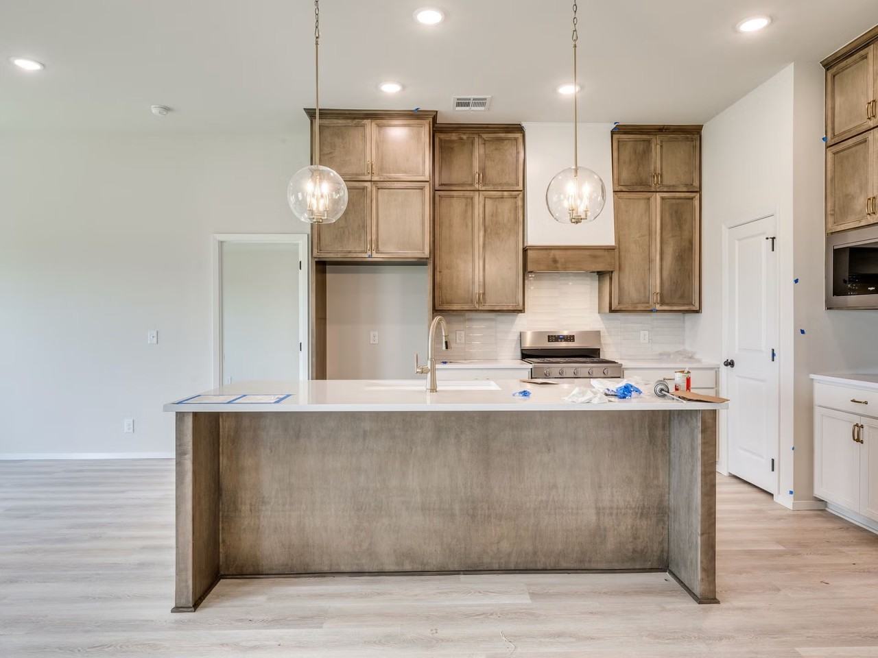 3462 E 153rd St S - Photo 4 of 25
