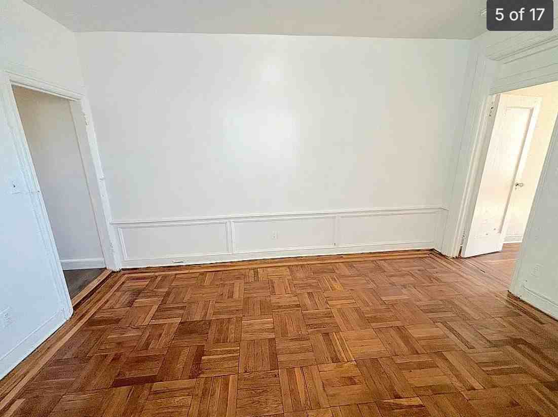 952 Saint Marks Ave - Photo 6 of 13